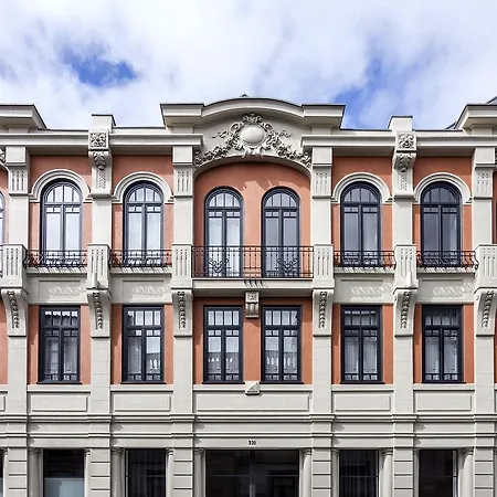 Thomaz Palace *